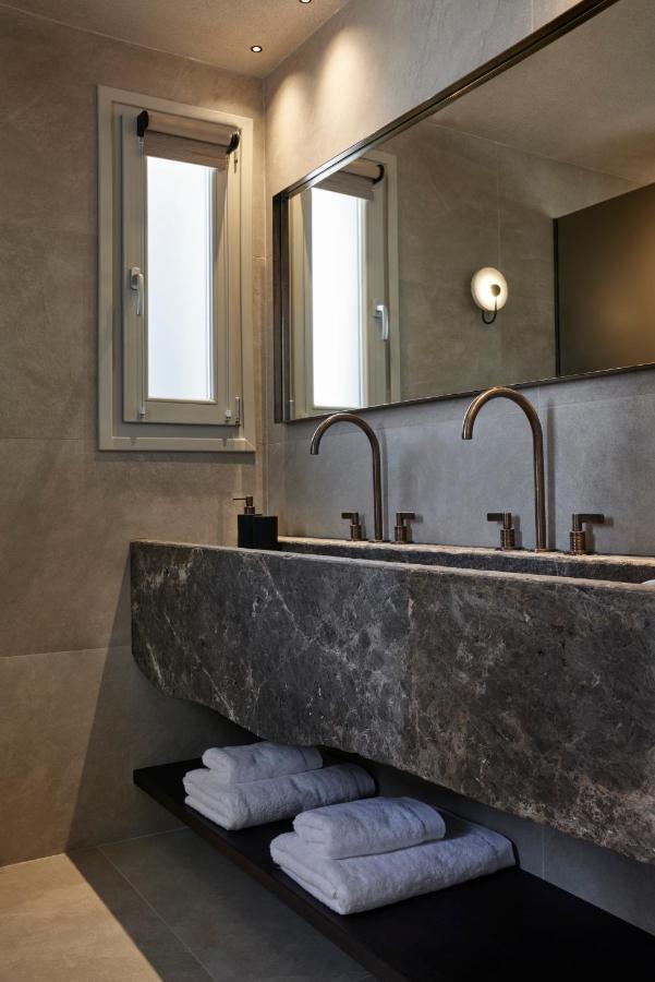 Alaso Design Suites Fira  Ngoại thất bức ảnh