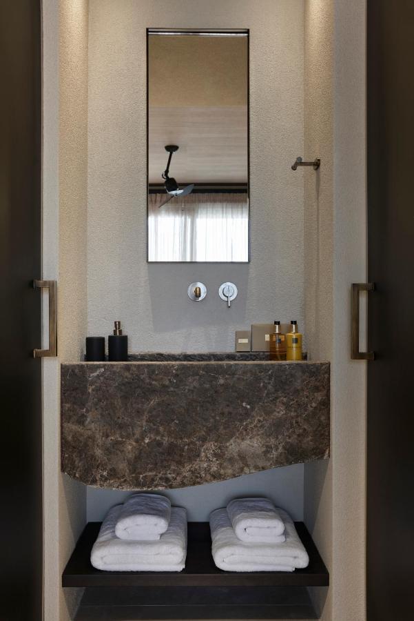 Alaso Design Suites Fira  Ngoại thất bức ảnh