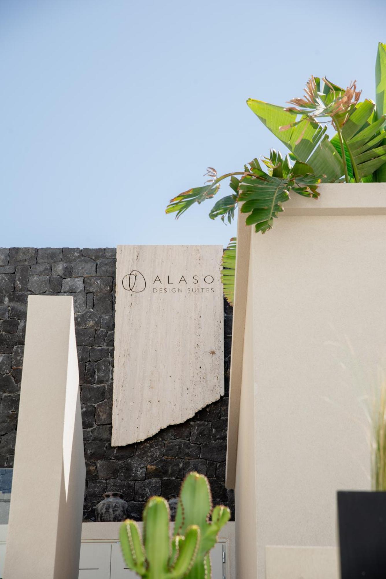 Alaso Design Suites Fira  Ngoại thất bức ảnh